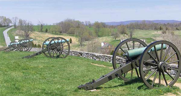 photo of cannons at Antietam National Battlefiled Park, Sharpsburg, Md