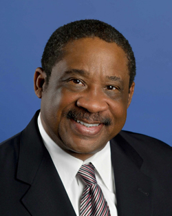 Robert Roach Jr. ‘96, general secretary-treasurer of the International Association of Machinists and Aerospace Workers, will address the SUNY Empire State College Harry Van Arsdale Jr. Center for Labor Studies class of 2013.