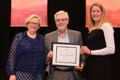 Gregory Edwards Receives Excellence in Mentoring Award